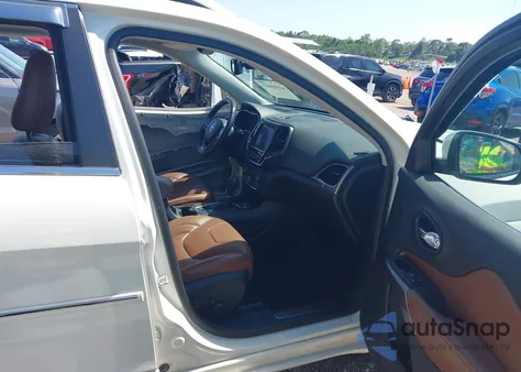 2019 Jeep Cherokee Overland Fwd from USA, damaged, VIN 1C4PJLJN0KD393047